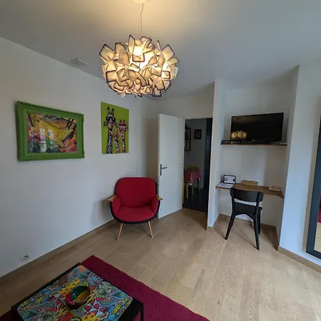 Prázdninový dům Cosy Avec Jardin Et Clim - Proche Paris